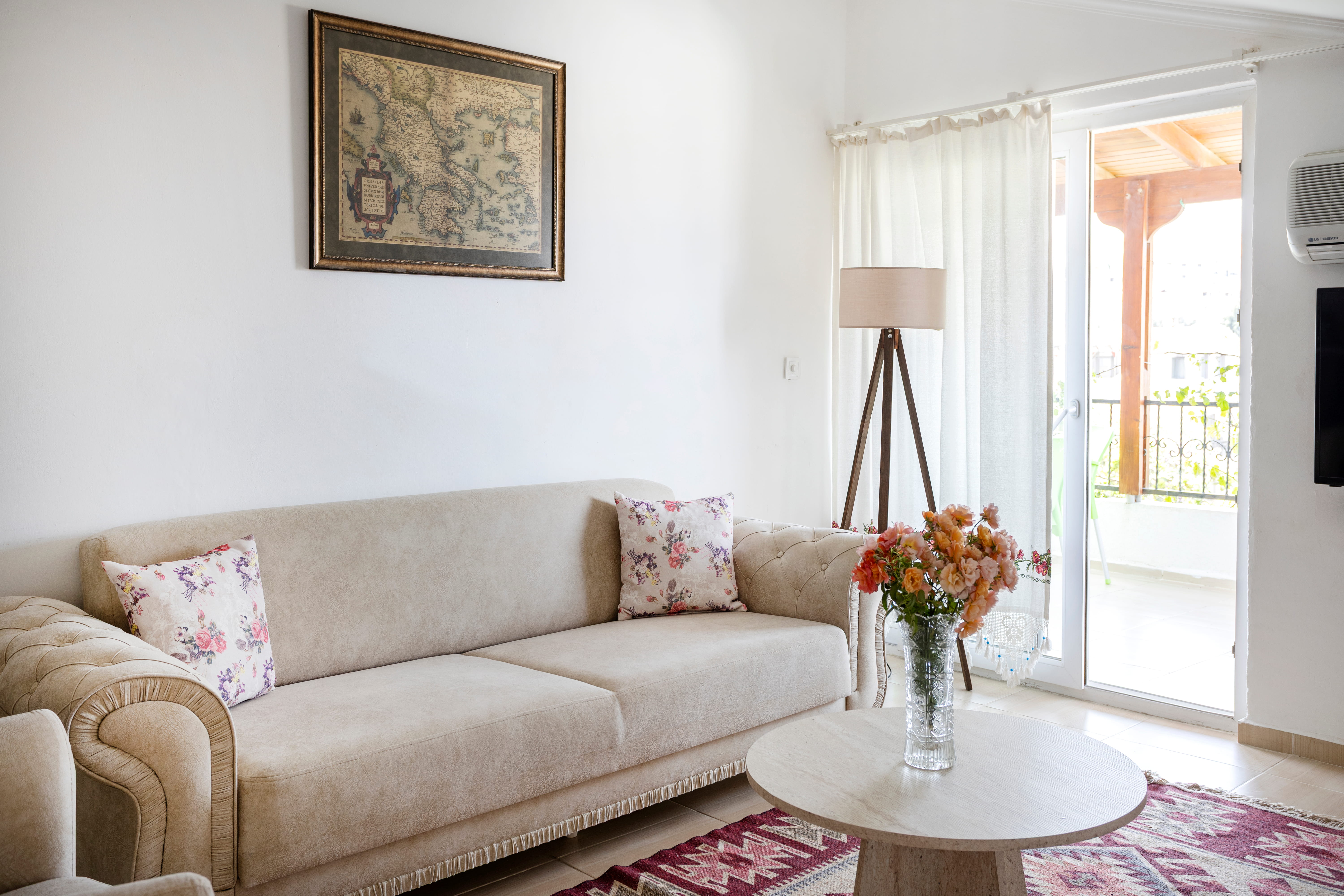 Teras Daire, Bahçe Manzaralı (No.7)