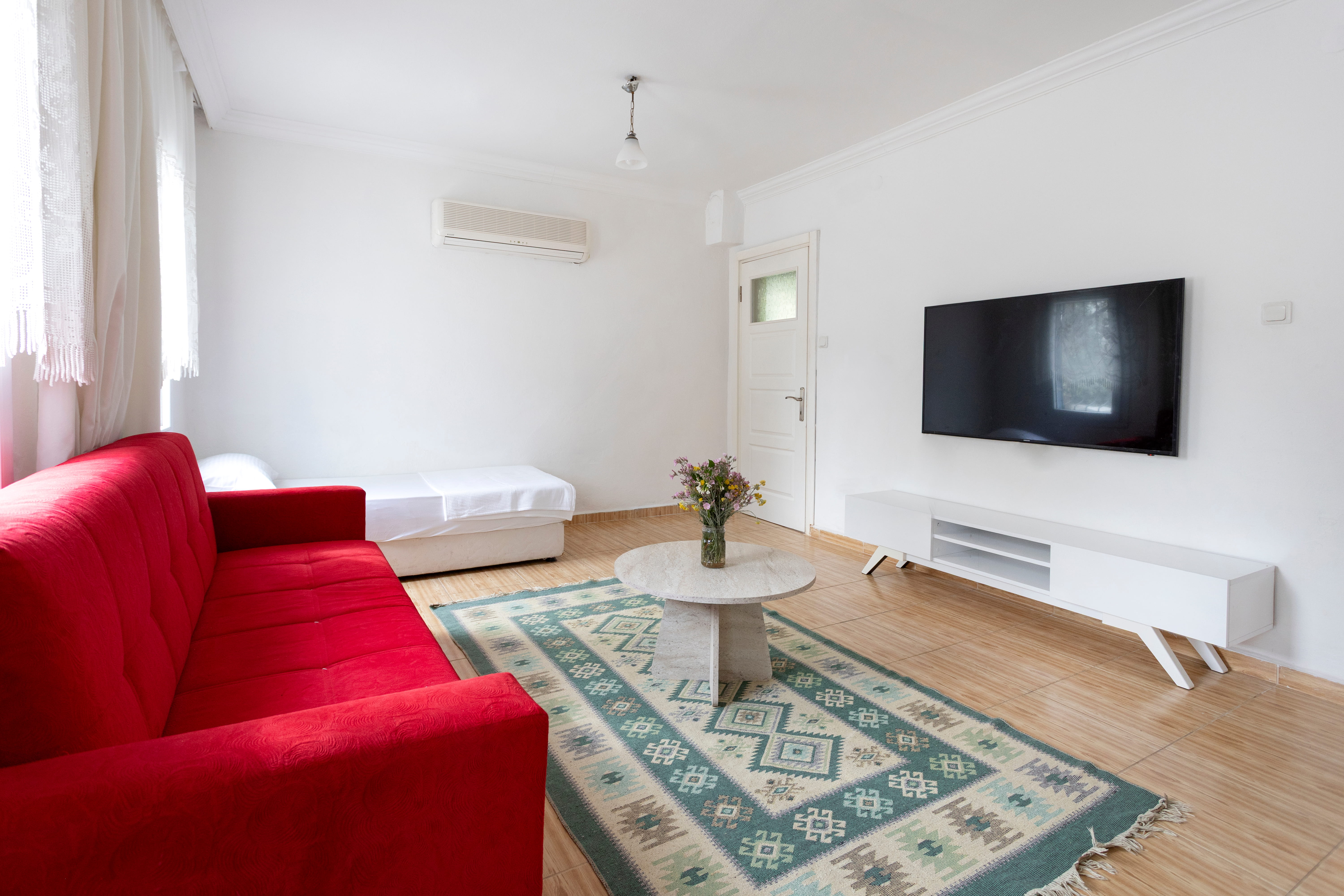 Bahçe Manzaralı Daire (No.2)