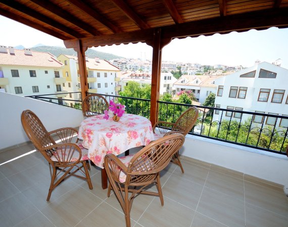 Teras Daire, Bahçe Manzaralı (No.7)