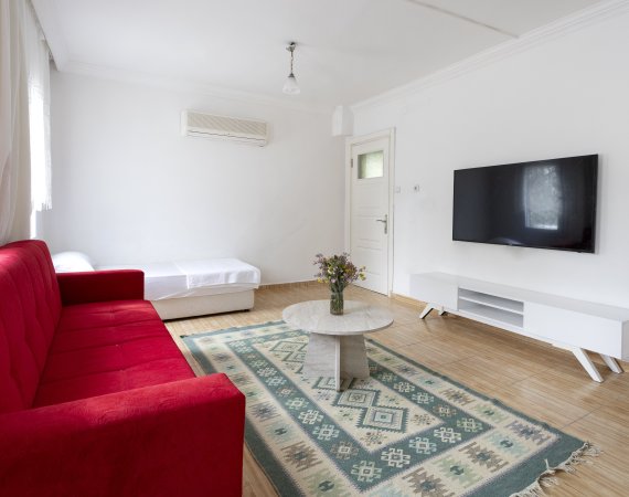 Bahçe Manzaralı Daire (No.2)