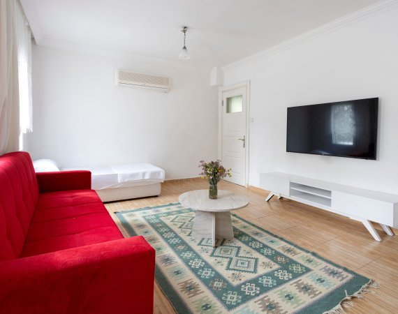 Apartment with Garden View (No.2)